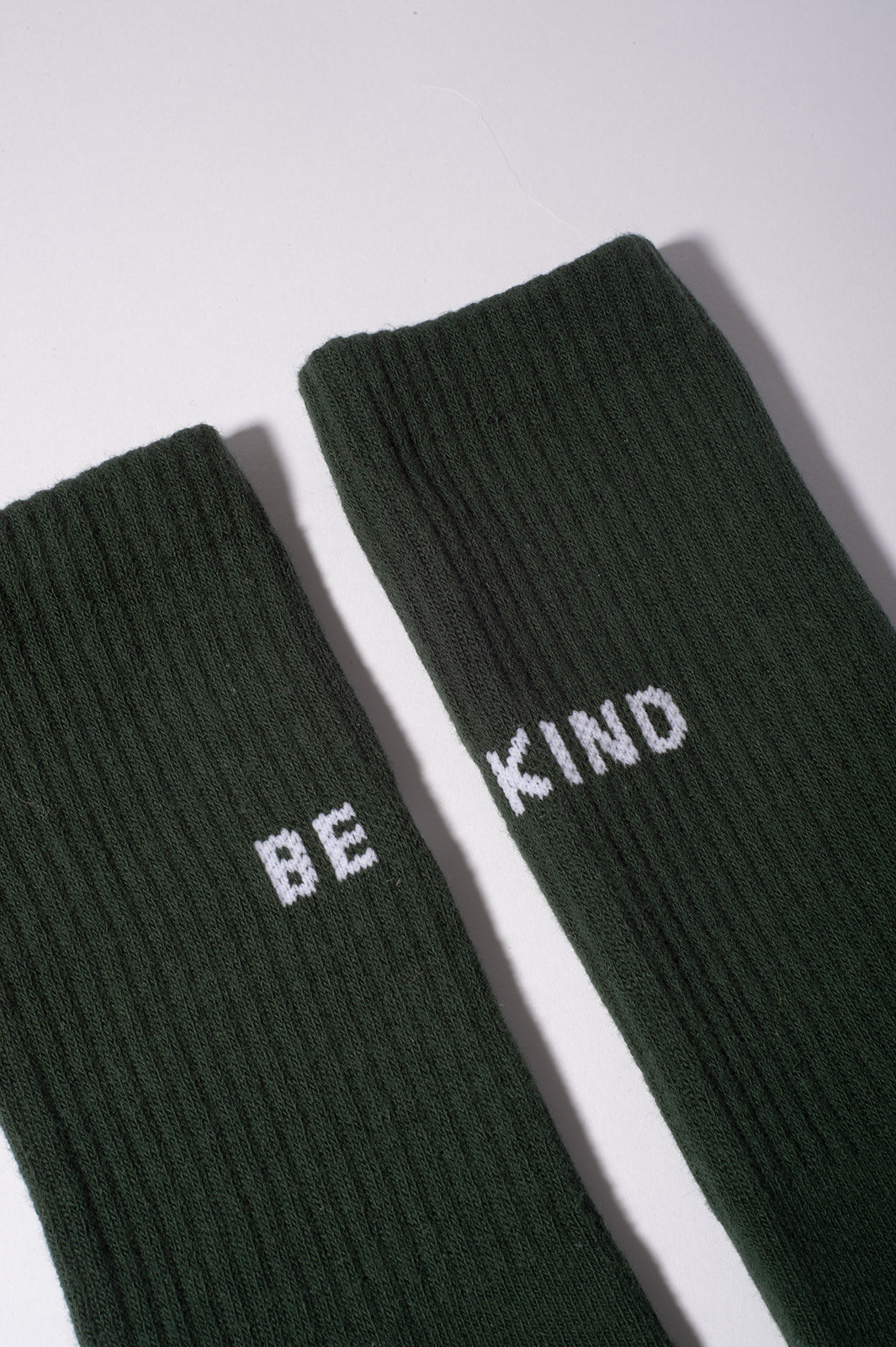Men's Be Kind Crew Socks Green
